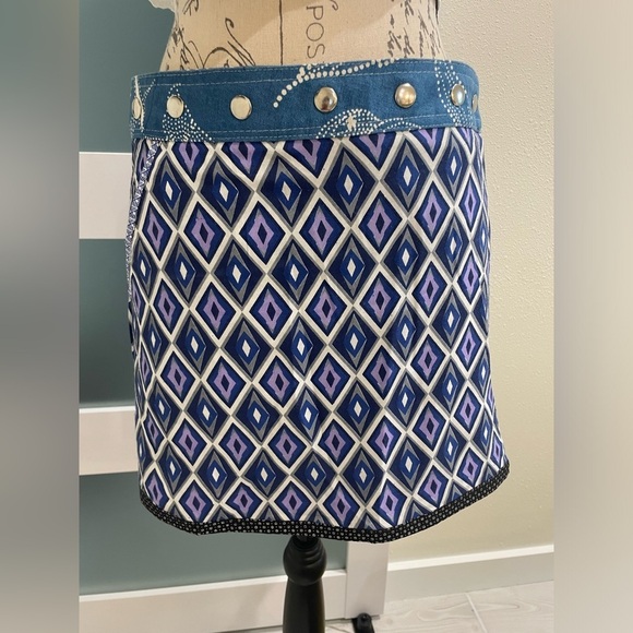 Zand Amsterdam Dresses & Skirts - Zand Amsterdam reversible mini skirt one size EUC 🥰